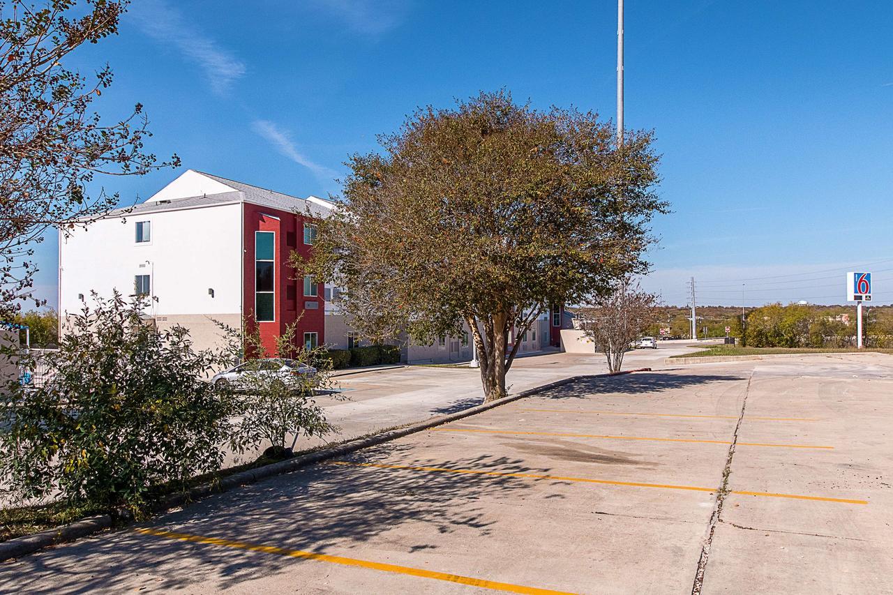 Motel 6-San Antonio, Tx - Downtown - Alamo Dome Exterior foto